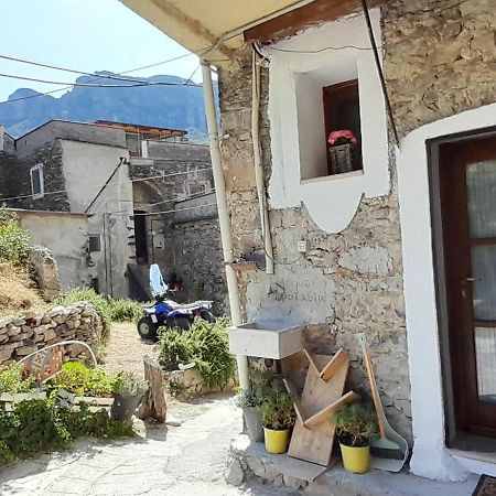 B&B 8A Castelbianco Colletta Exterior foto